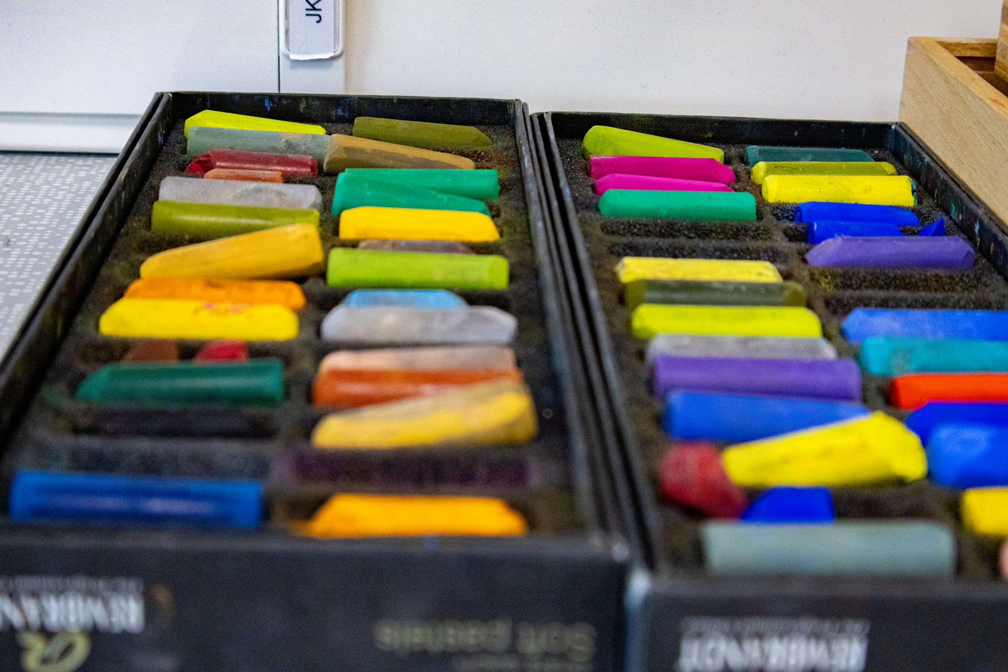 Eri värisiä väriliituja.